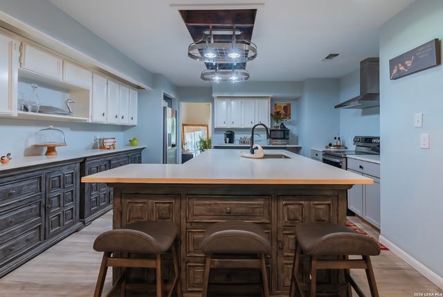 3223 OLD BLUE RIDGE ST, San Antonio, TX 78230