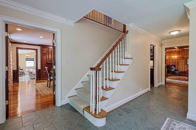 8205 Kroger Farm Road, Indian Hill, OH 45243