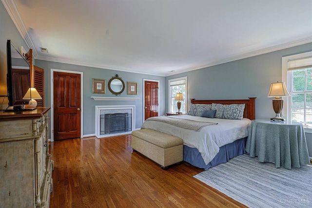8205 Kroger Farm Road, Indian Hill, OH 45243