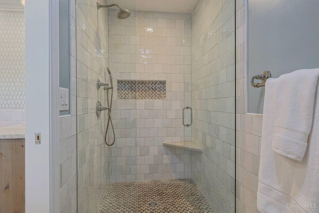 8205 Kroger Farm Road, Indian Hill, OH 45243