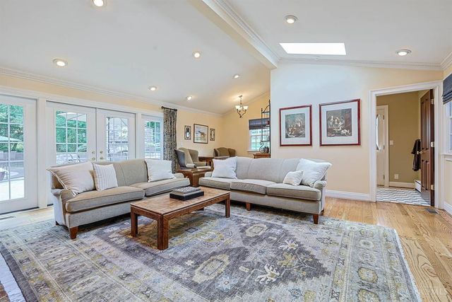 8205 Kroger Farm Road, Indian Hill, OH 45243