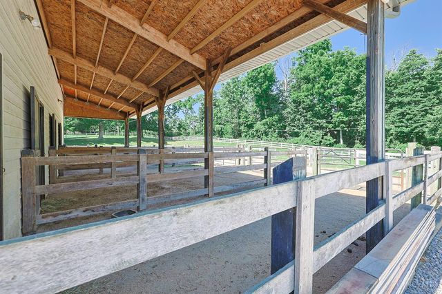 8205 Kroger Farm Road, Indian Hill, OH 45243