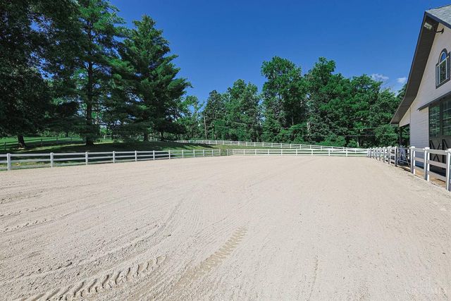 8205 Kroger Farm Road, Indian Hill, OH 45243