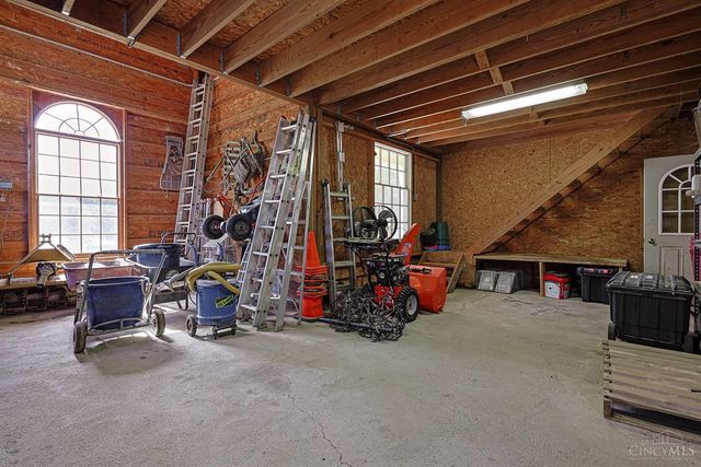 8205 Kroger Farm Road, Indian Hill, OH 45243