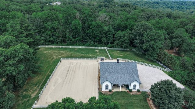 8205 Kroger Farm Road, Indian Hill, OH 45243