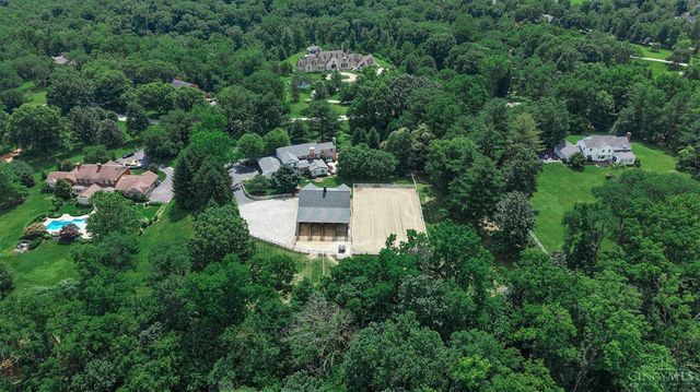 8205 Kroger Farm Road, Indian Hill, OH 45243