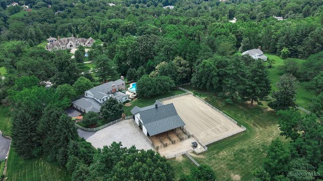 8205 Kroger Farm Road, Indian Hill, OH 45243