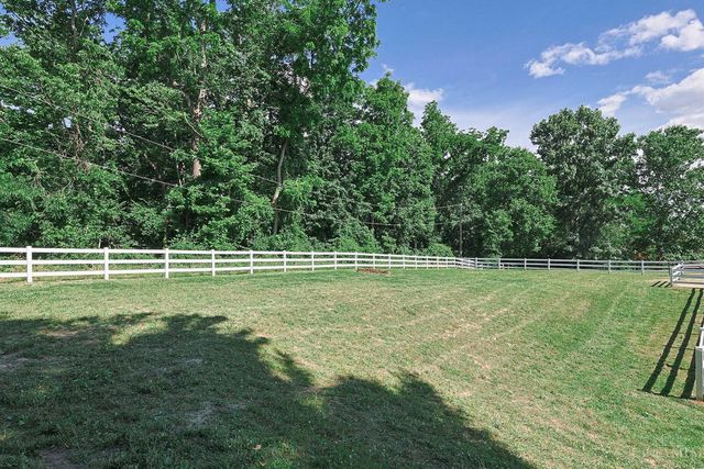 8205 Kroger Farm Road, Indian Hill, OH 45243