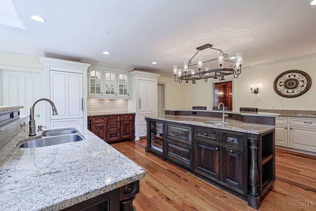 8205 Kroger Farm Road, Indian Hill, OH 45243