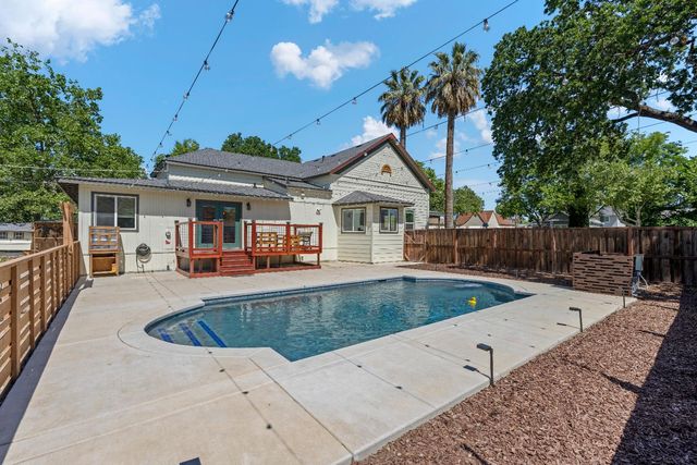 642 E St, Lincoln, CA 95648