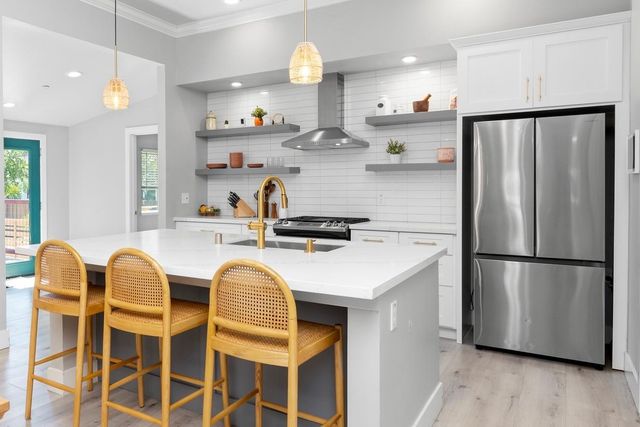 642 E St, Lincoln, CA 95648