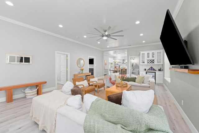 642 E St, Lincoln, CA 95648