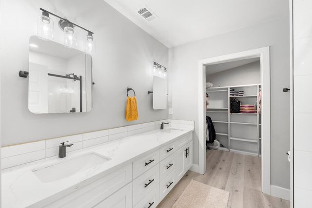 642 E St, Lincoln, CA 95648