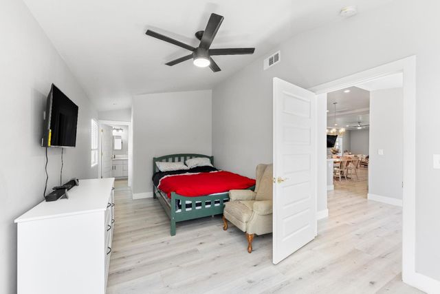 642 E St, Lincoln, CA 95648