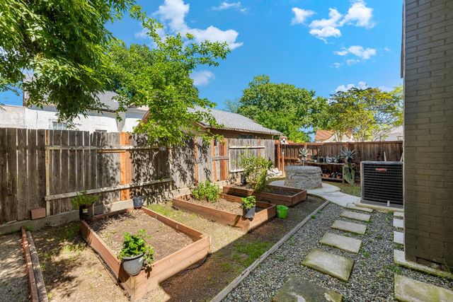 642 E St, Lincoln, CA 95648