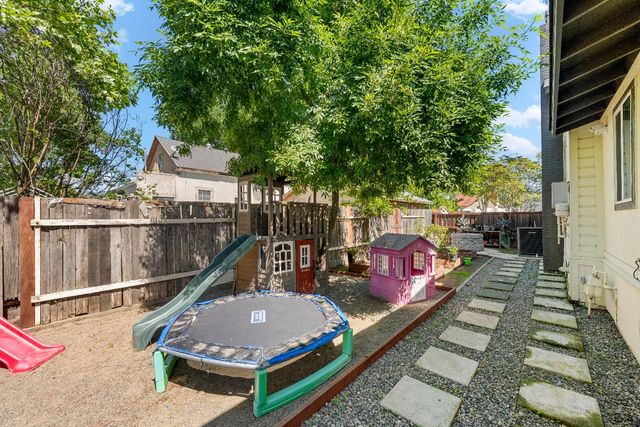 642 E St, Lincoln, CA 95648