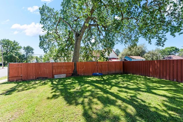 642 E St, Lincoln, CA 95648