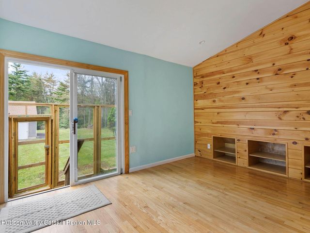 27 Marion Avenue, Napanoch, NY 12458
