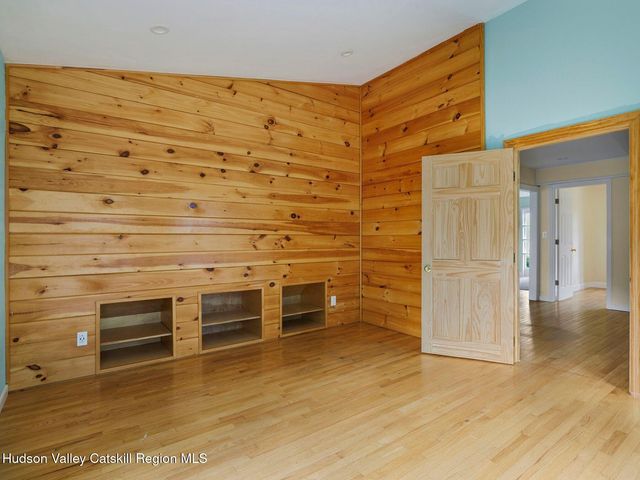 27 Marion Avenue, Napanoch, NY 12458
