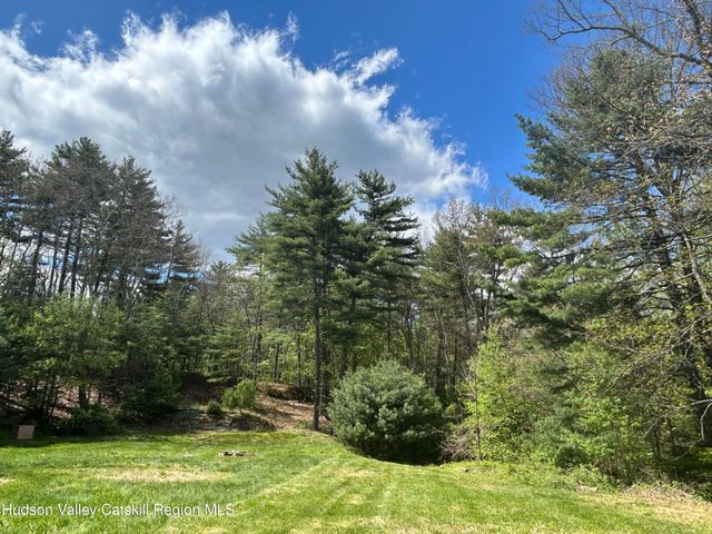 27 Marion Avenue, Napanoch, NY 12458