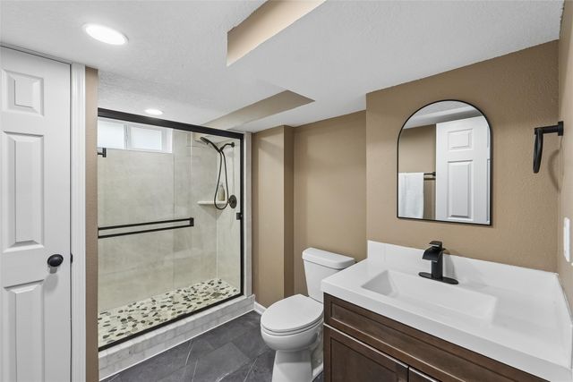 5903 SW 14th Street, Des Moines, IA 50315