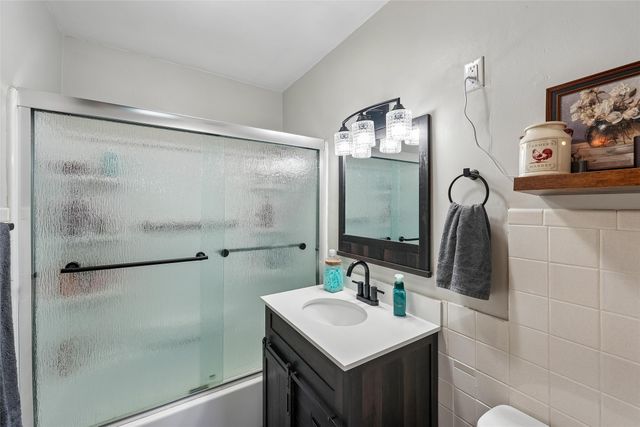 5903 SW 14th Street, Des Moines, IA 50315