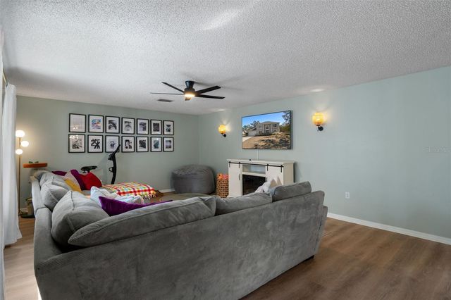 11258 LOMITA WREN ROAD, Weeki Wachee, FL 34614