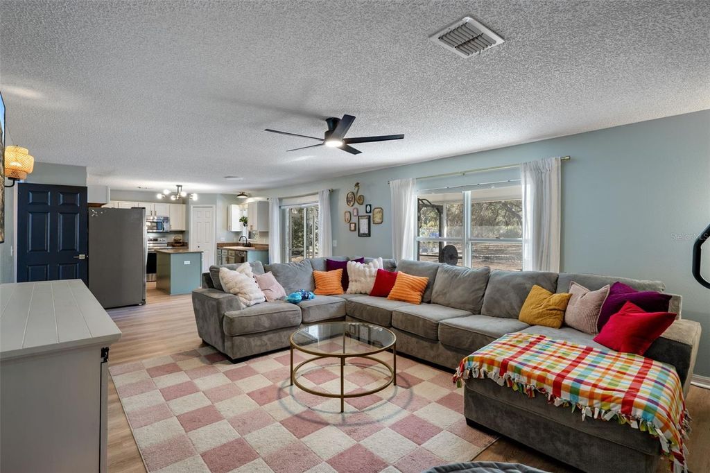 Image 20 of property listing at 11258 LOMITA WREN ROAD, Weeki Wachee, FL 34614