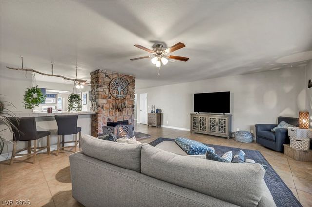 3946 Foxboro Circle, Las Vegas, NV 89121