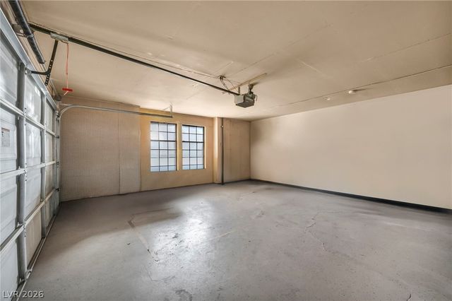 3946 Foxboro Circle, Las Vegas, NV 89121