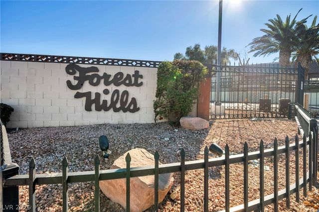 3946 Foxboro Circle, Las Vegas, NV 89121