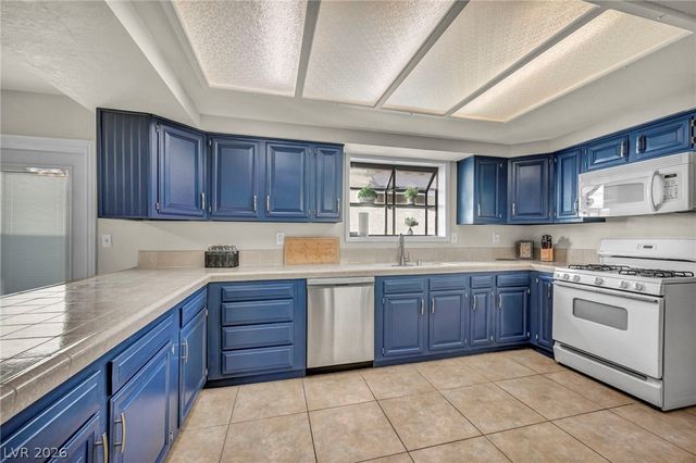 3946 Foxboro Circle, Las Vegas, NV 89121