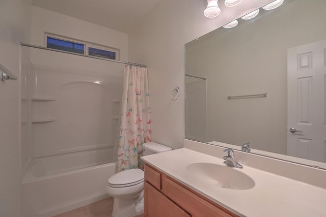 405 Loma Linda Loop NE, Rio Rancho, NM 87124