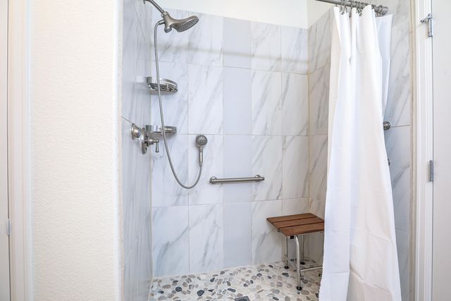 405 Loma Linda Loop NE, Rio Rancho, NM 87124