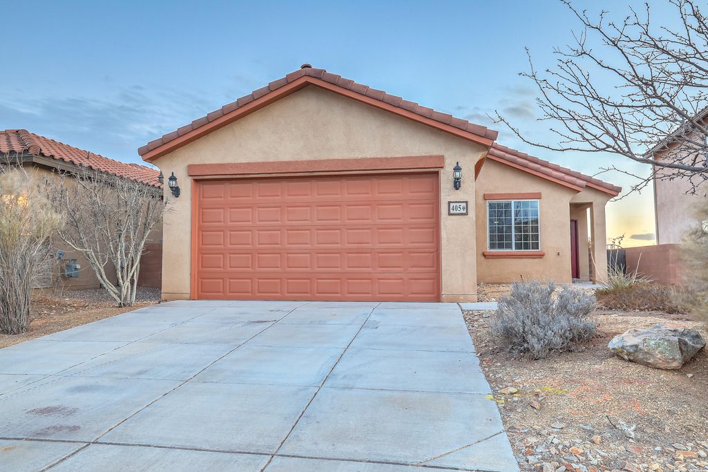 405 Loma Linda Loop NE, Rio Rancho, NM 87124