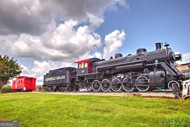 9135 Greenway Court, Gainesville, GA 30506