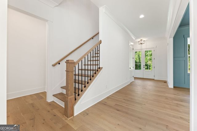 9135 Greenway Court, Gainesville, GA 30506