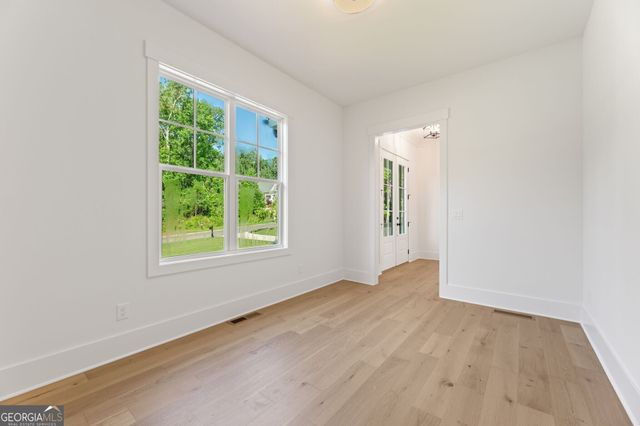 9135 Greenway Court, Gainesville, GA 30506