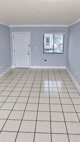 5290 W 21st Court 304, Hialeah, FL 33016