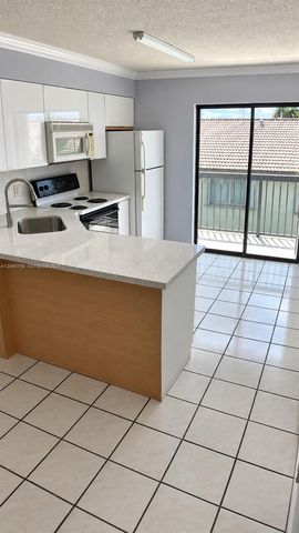 5290 W 21st Court 304, Hialeah, FL 33016