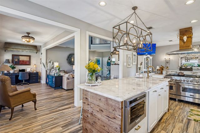 217 Crystal Court, Heath, TX 75032