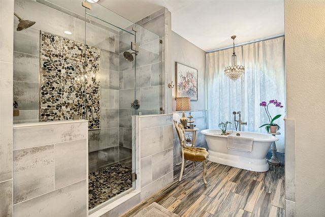 217 Crystal Court, Heath, TX 75032