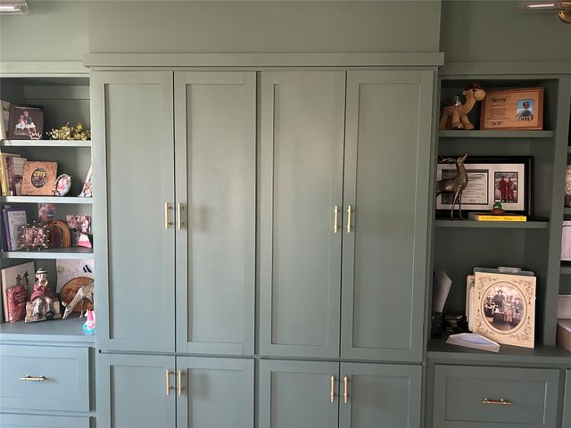 217 Crystal Court, Heath, TX 75032