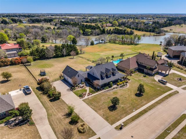 217 Crystal Court, Heath, TX 75032