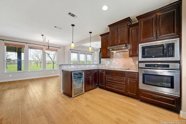 100 Prim Rose, Blanco, TX 78606