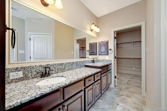 100 Prim Rose, Blanco, TX 78606
