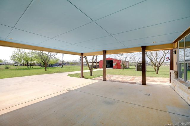 100 Prim Rose, Blanco, TX 78606