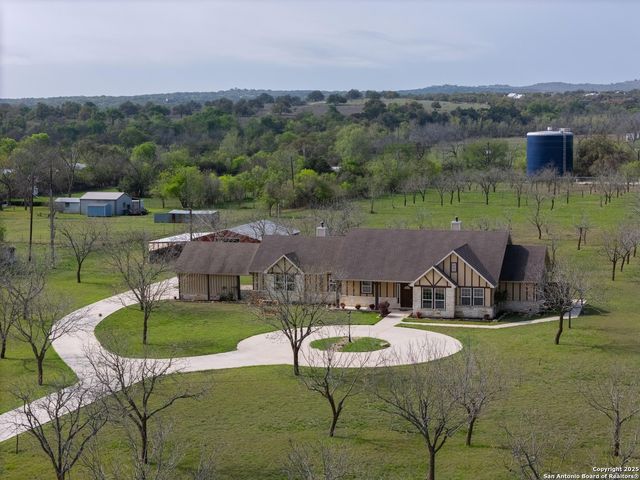 100 Prim Rose, Blanco, TX 78606
