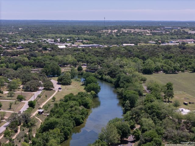 100 Prim Rose, Blanco, TX 78606
