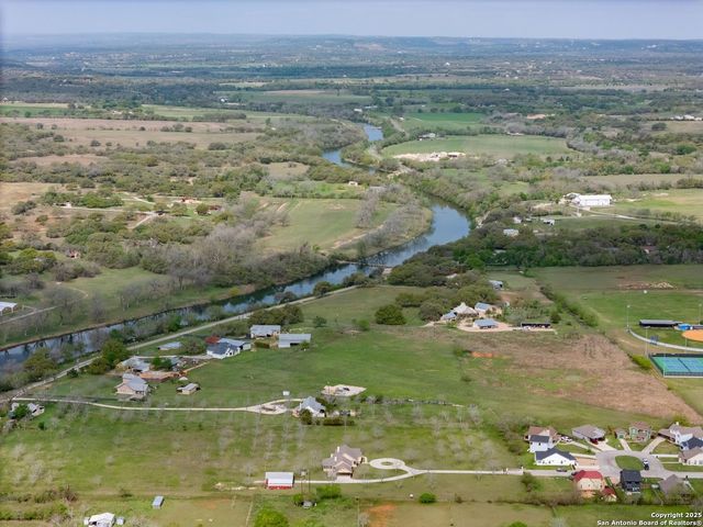 100 Prim Rose, Blanco, TX 78606